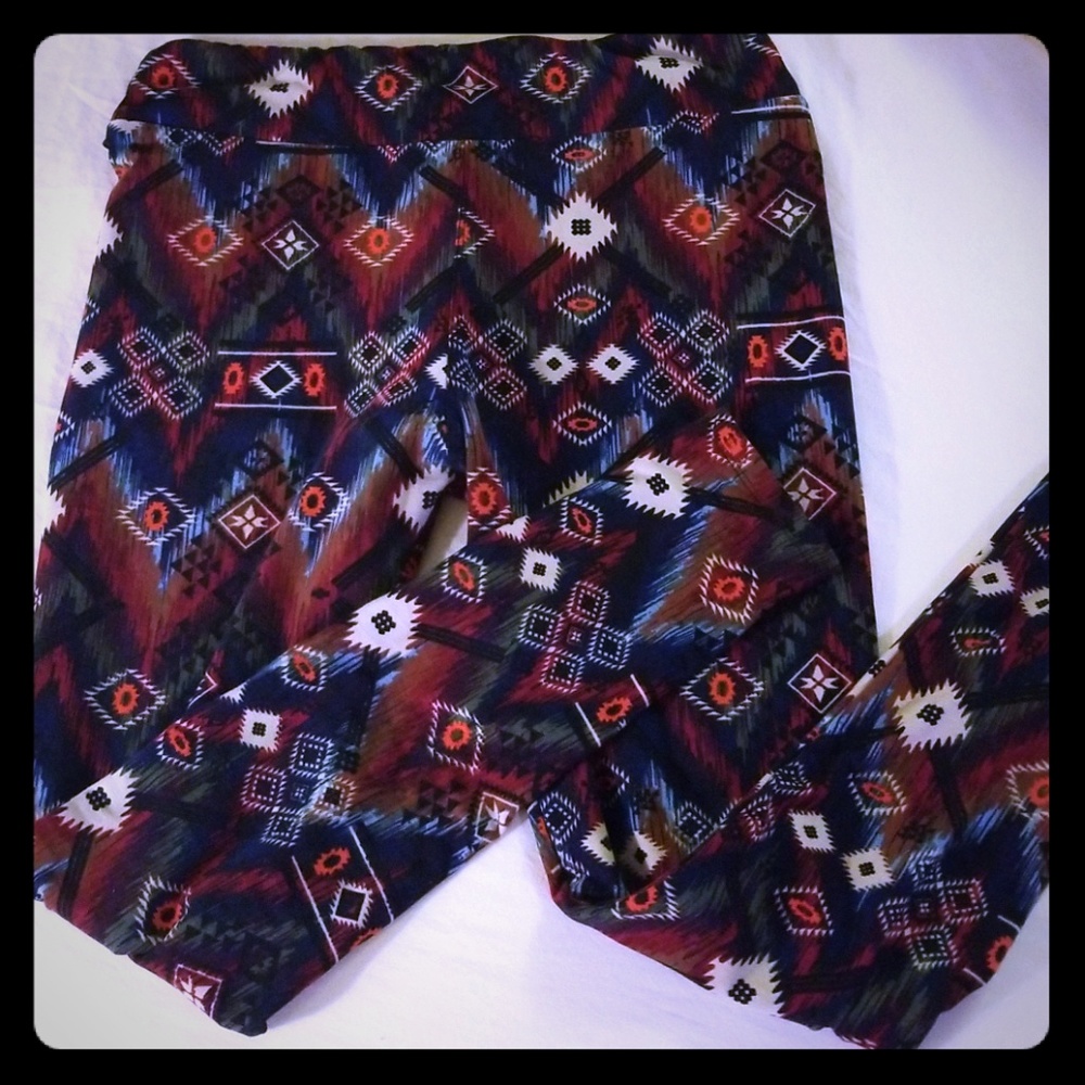 Lularoe patterned leggings